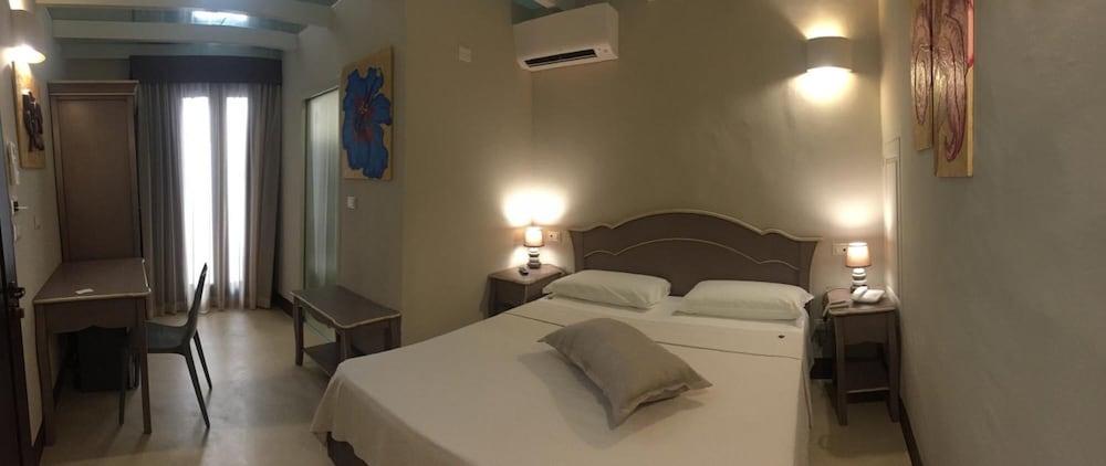 Suite Porta Terra กัลลีโปลี ภายนอก รูปภาพ
