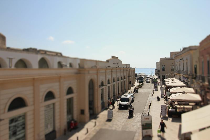 Suite Porta Terra กัลลีโปลี ภายนอก รูปภาพ