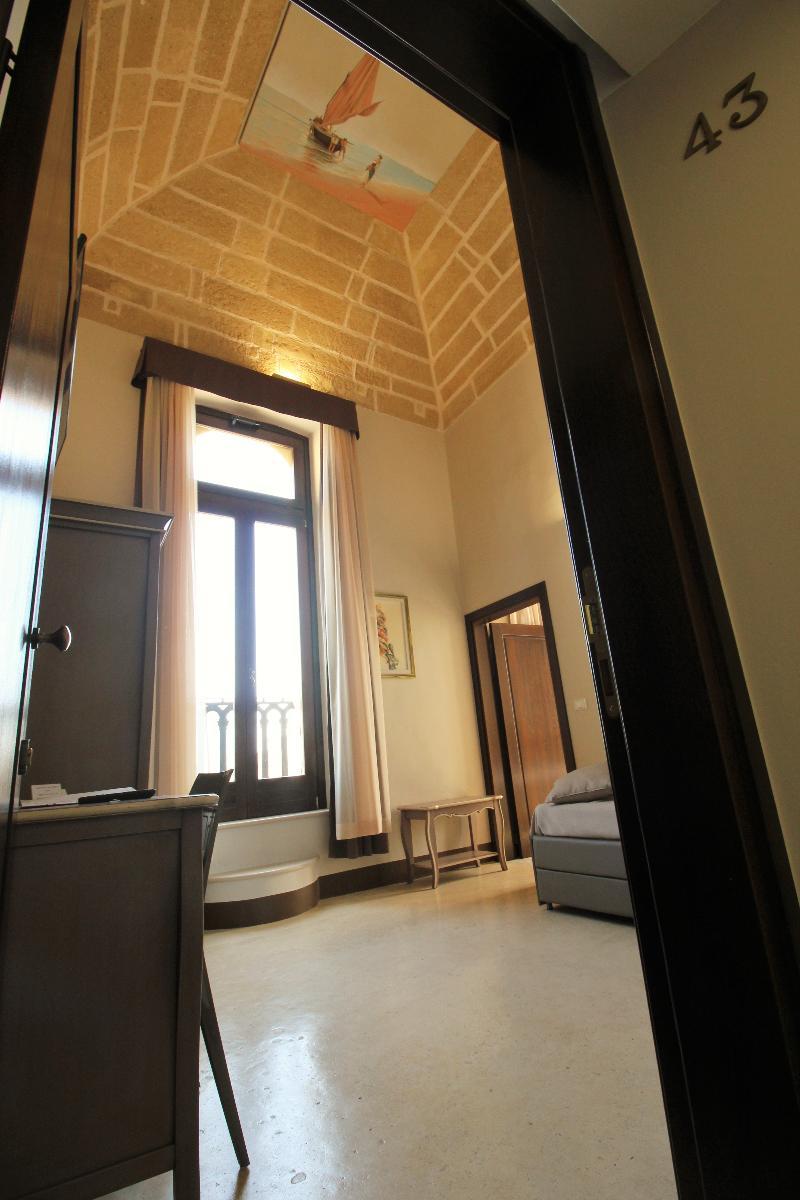 Suite Porta Terra กัลลีโปลี ภายนอก รูปภาพ